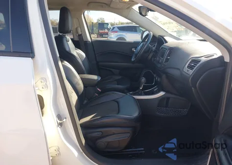 2018 Jeep Compass Latitude Fwd z USA, uszkodzony, nr VIN 3C4NJCBB3JT108846